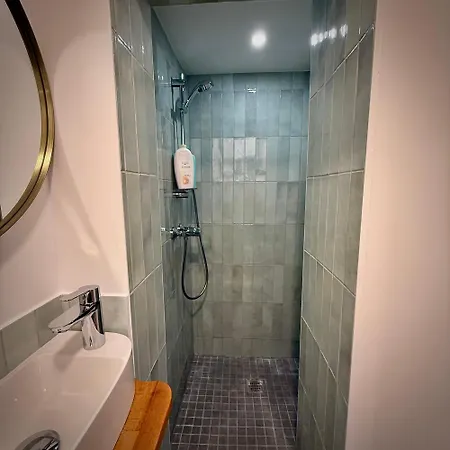 Nancy-Place, P10, Cosy & Clim-Gare-Chambre * نانسي